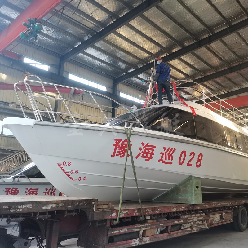 廠家供應(yīng)玻璃鋼客船，巡邏艇，交通艇，公務(wù)接待艇，觀光艇，游艇